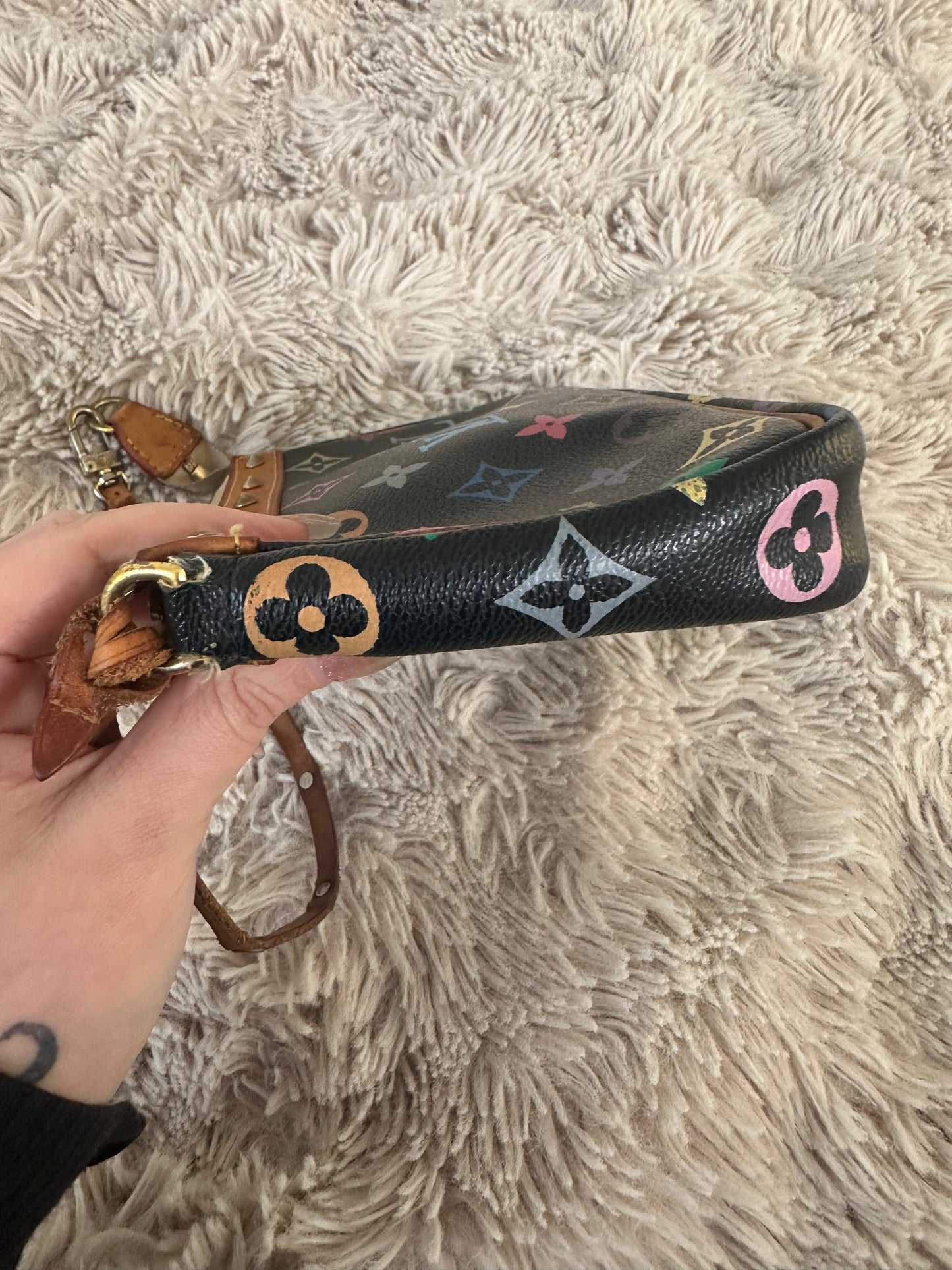 Louis Vuitton Pochette Takashi Murakami black