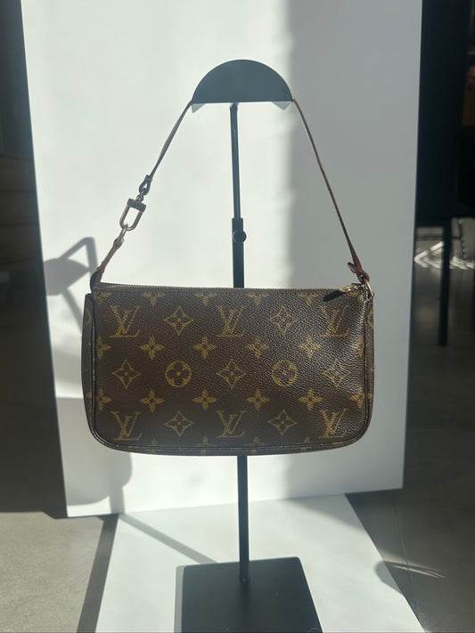 Louis Vuitton Pochette Accessory