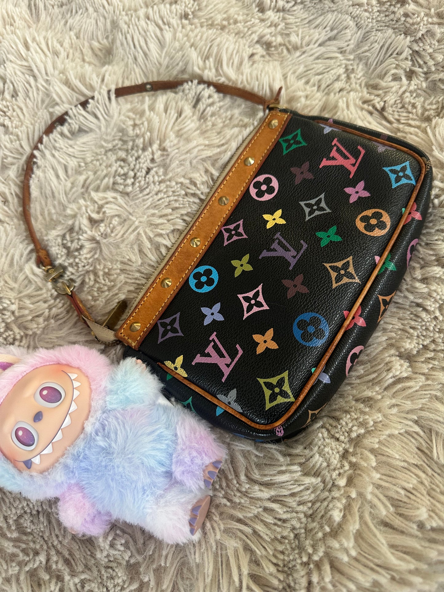 Louis Vuitton Pochette Takashi Murakami black