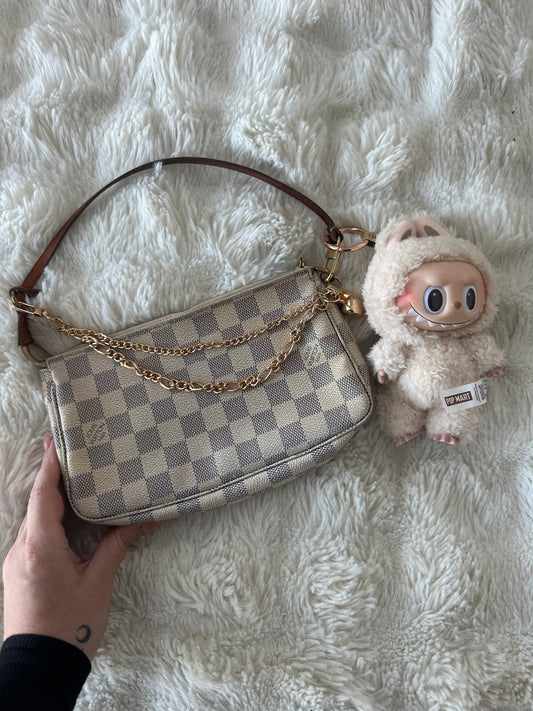 Louis Vuitton Pochette Accessories Damier Azur