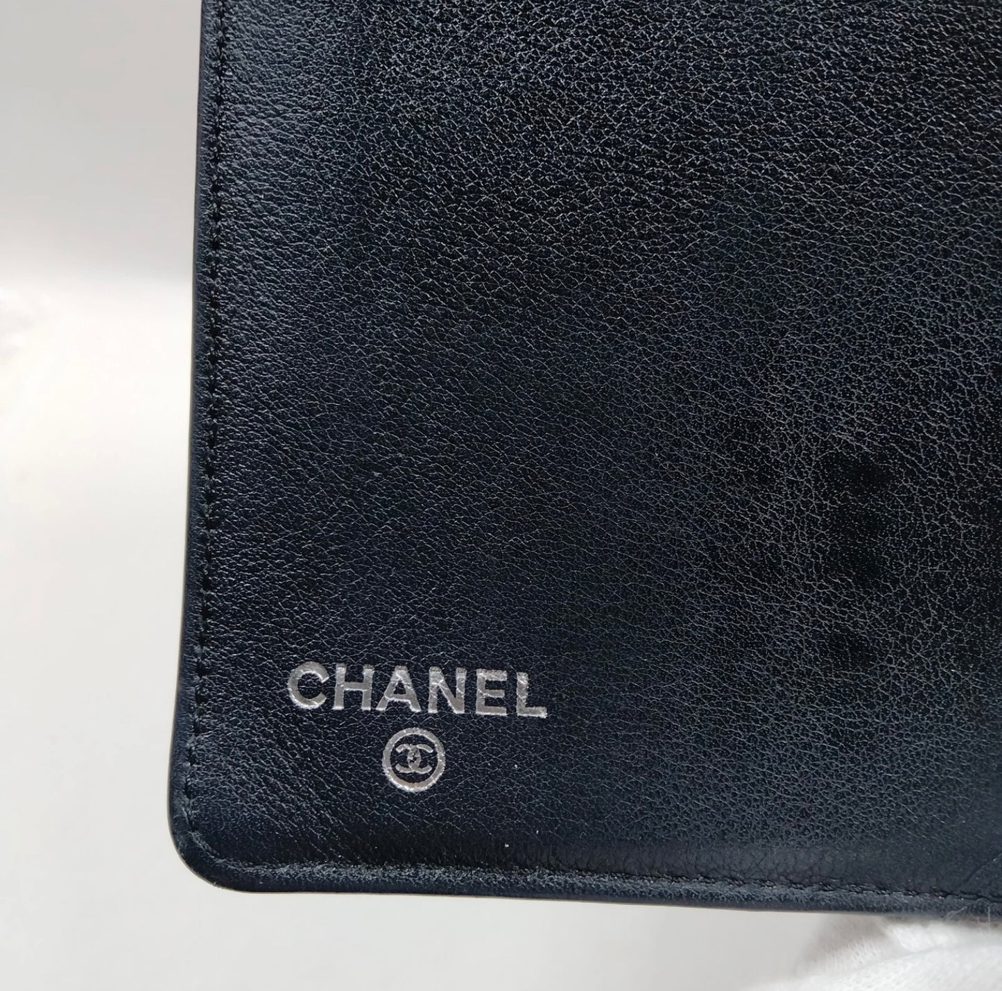 Chanel - black caviar leather CC wallet
