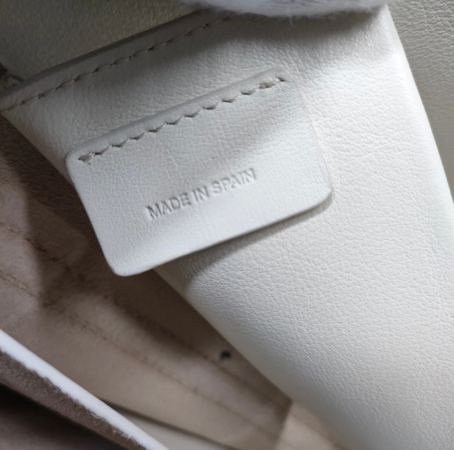Chloe White leather and gold loop crossbody bag