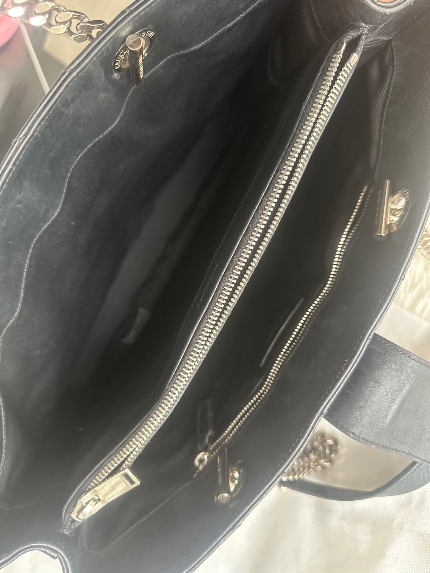 SAINT LAURENT - chevron leather Cassandra shopping tote