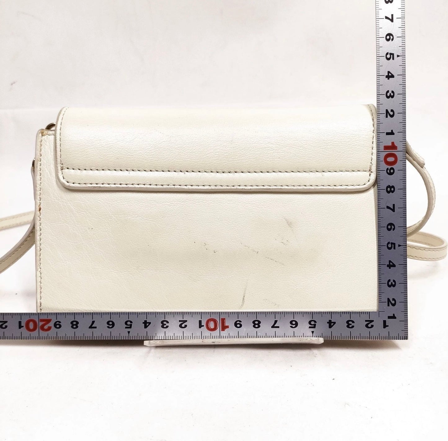 Chloe White leather and gold loop crossbody bag
