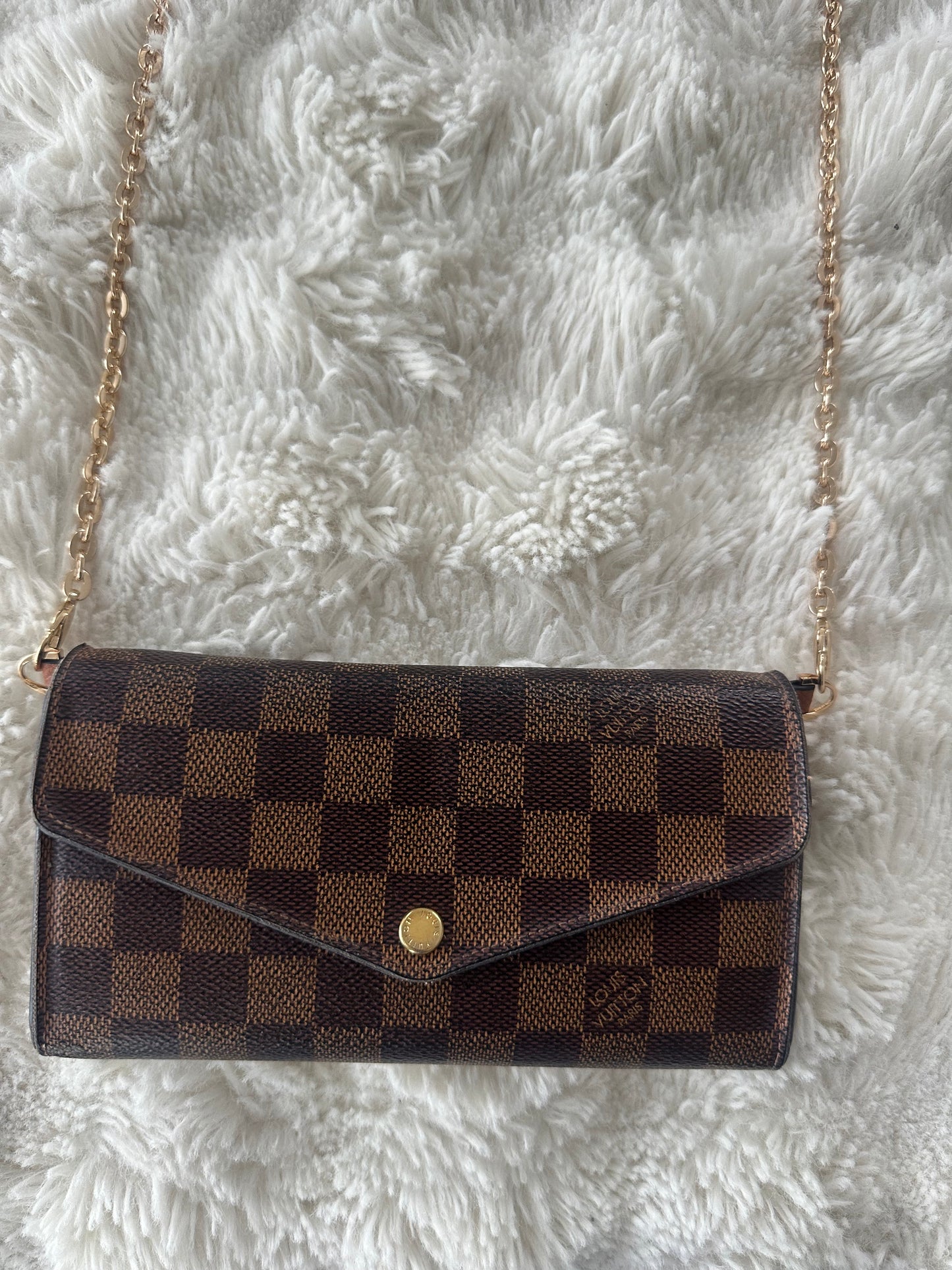 Louis Vuitton - Damier Ebene cross body wallet on chain