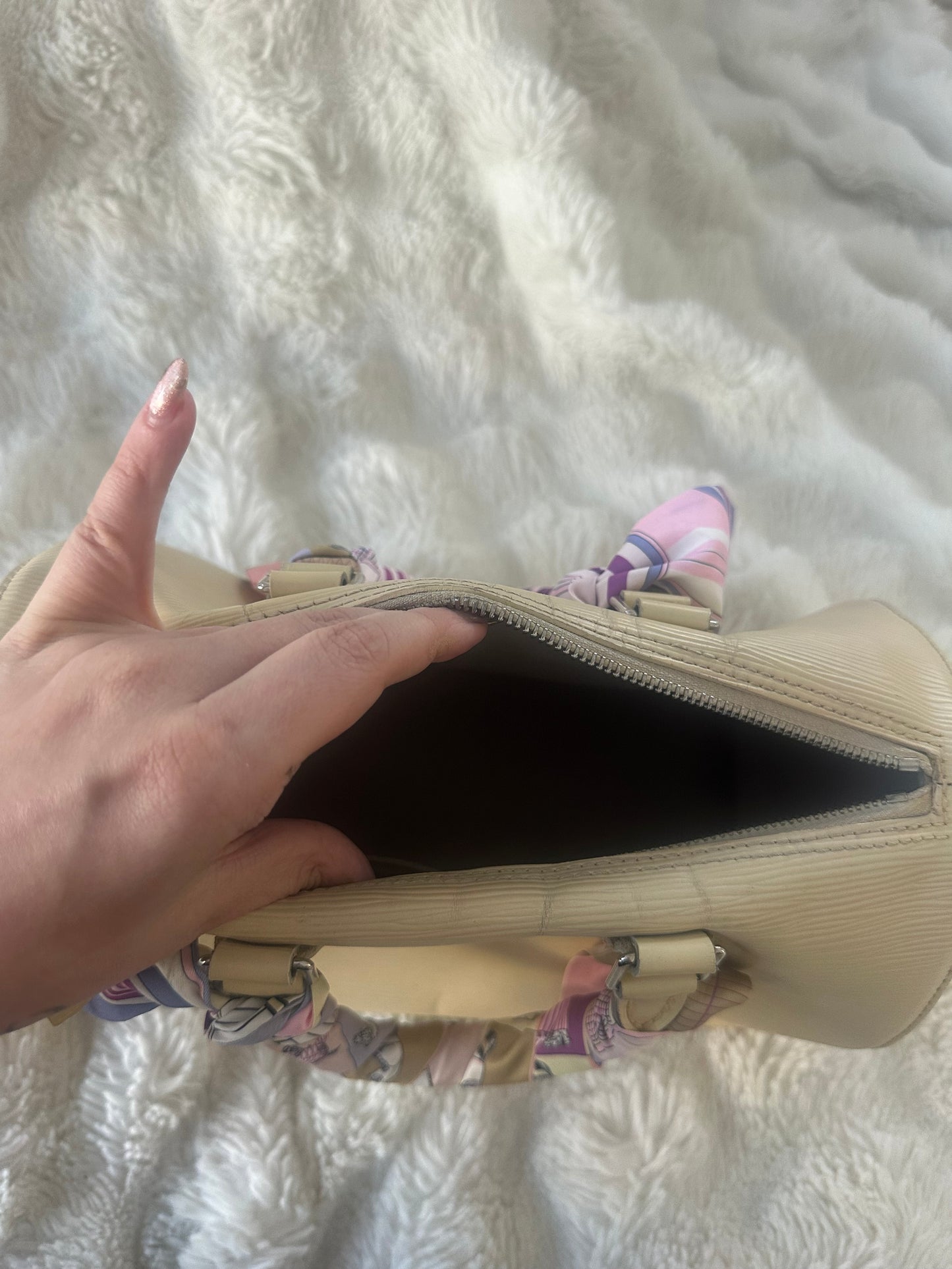 Louis Vuitton Speedy 25 - in Epi leather vanilla