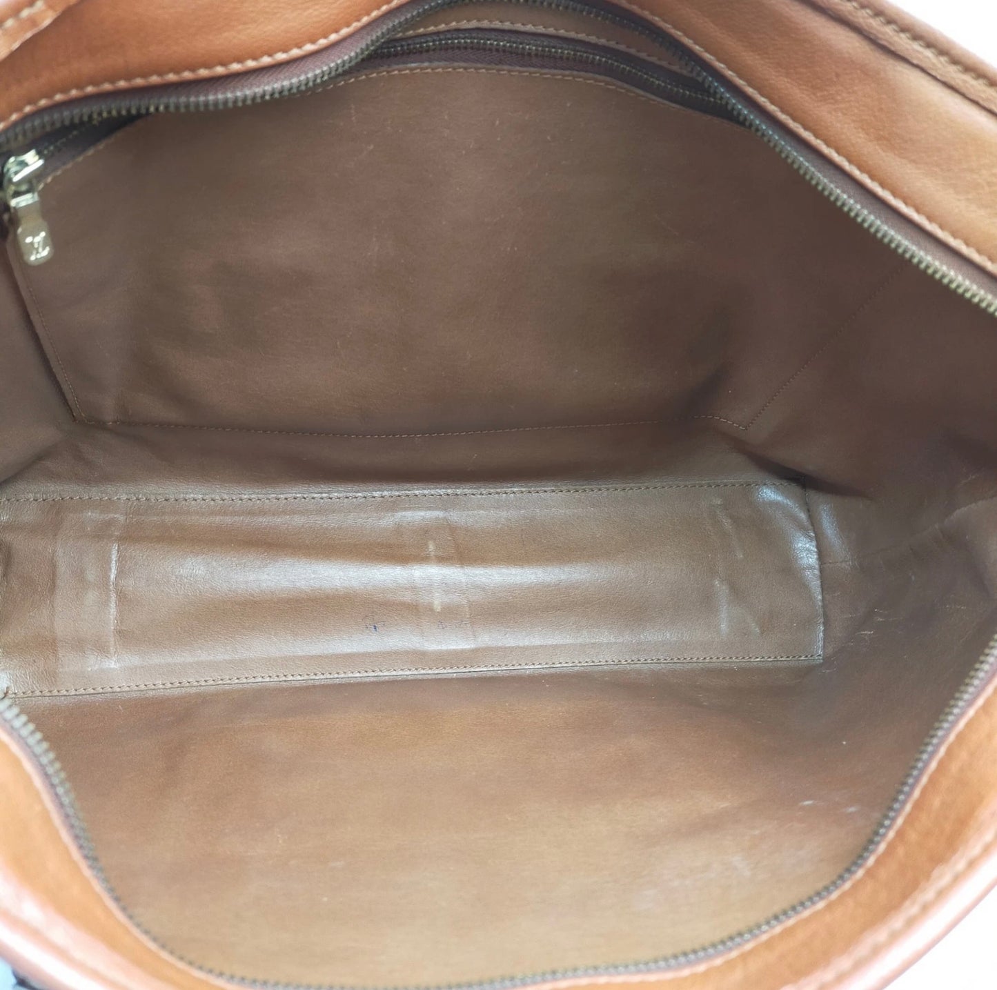 Louis Vuitton - weekender tote bag in LV monogram
