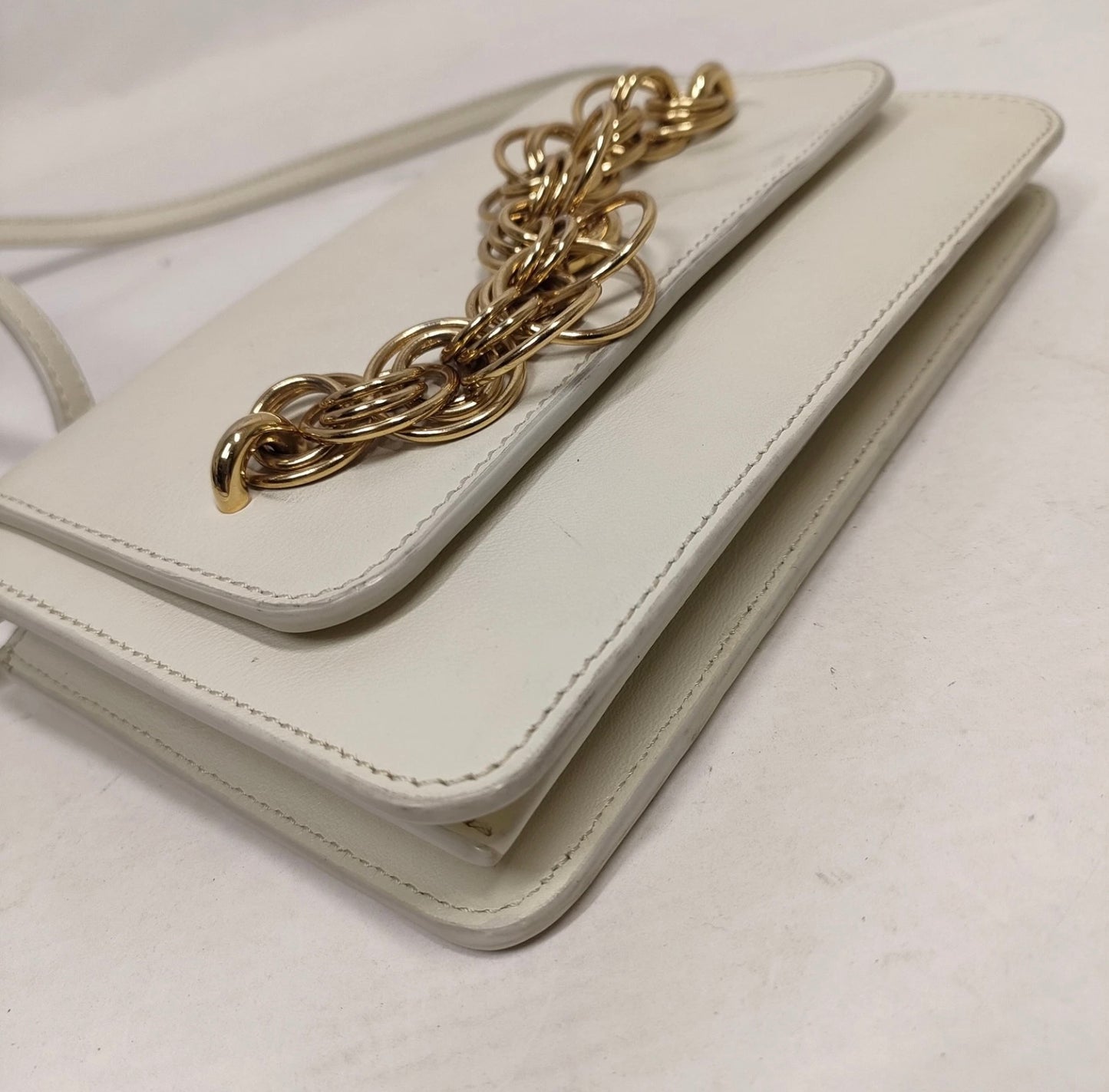 Chloe White leather and gold loop crossbody bag