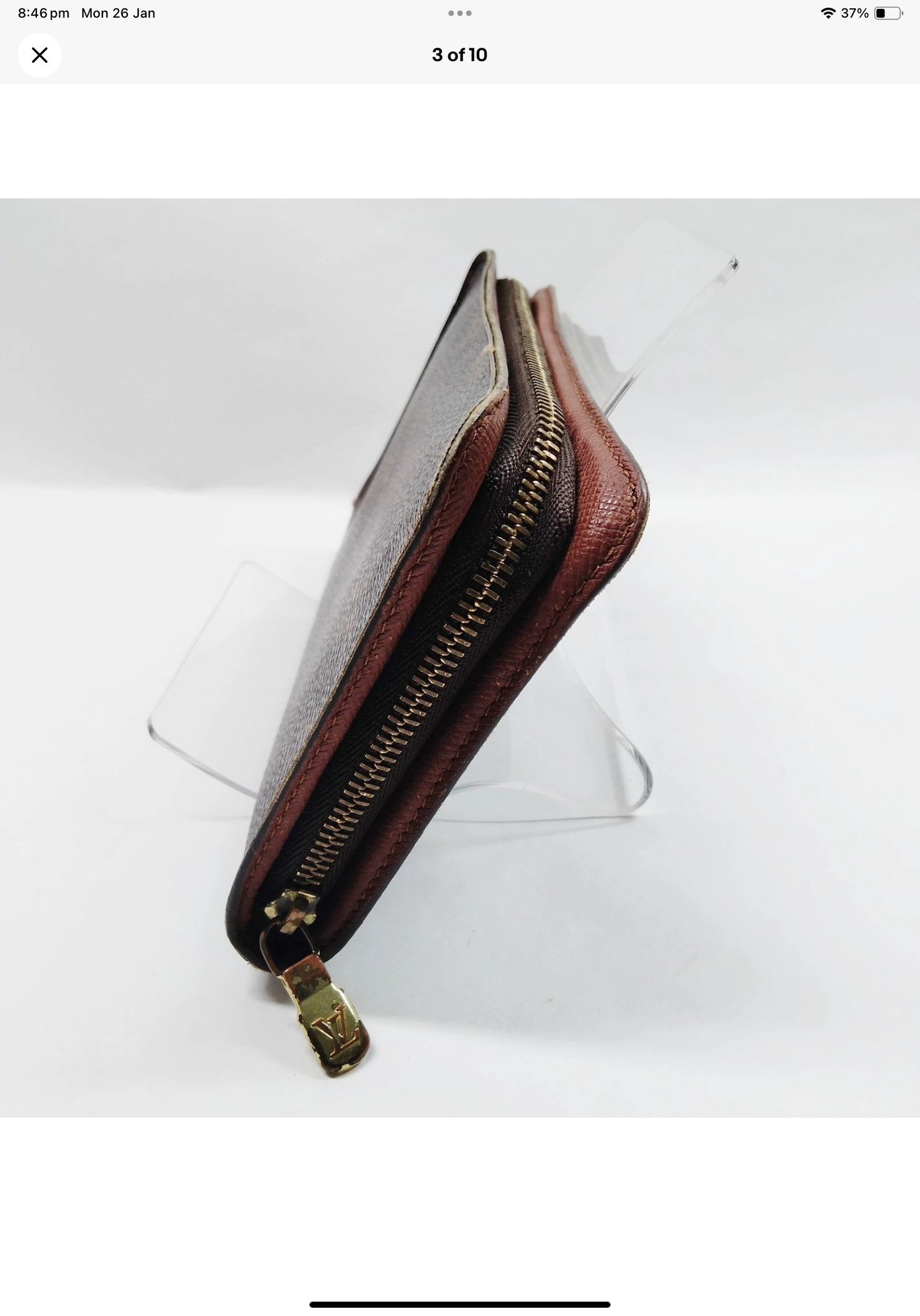 Louis Vuitton Monogram zippy wallet
