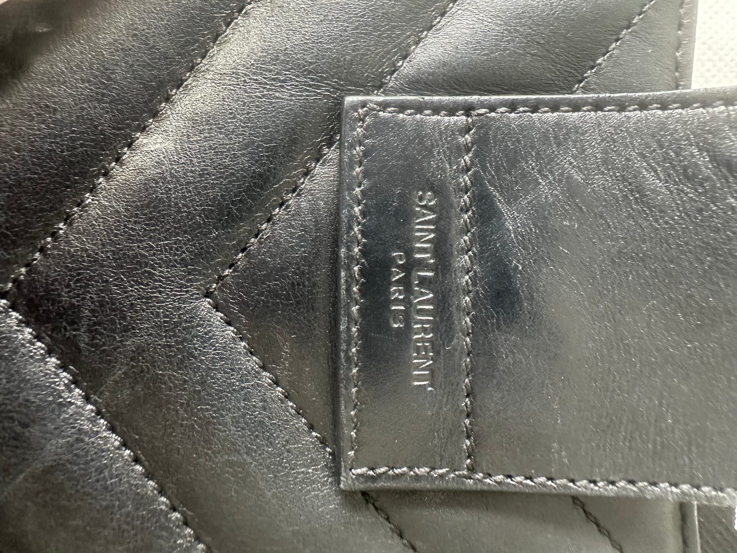 SAINT LAURENT - chevron leather Cassandra shopping tote