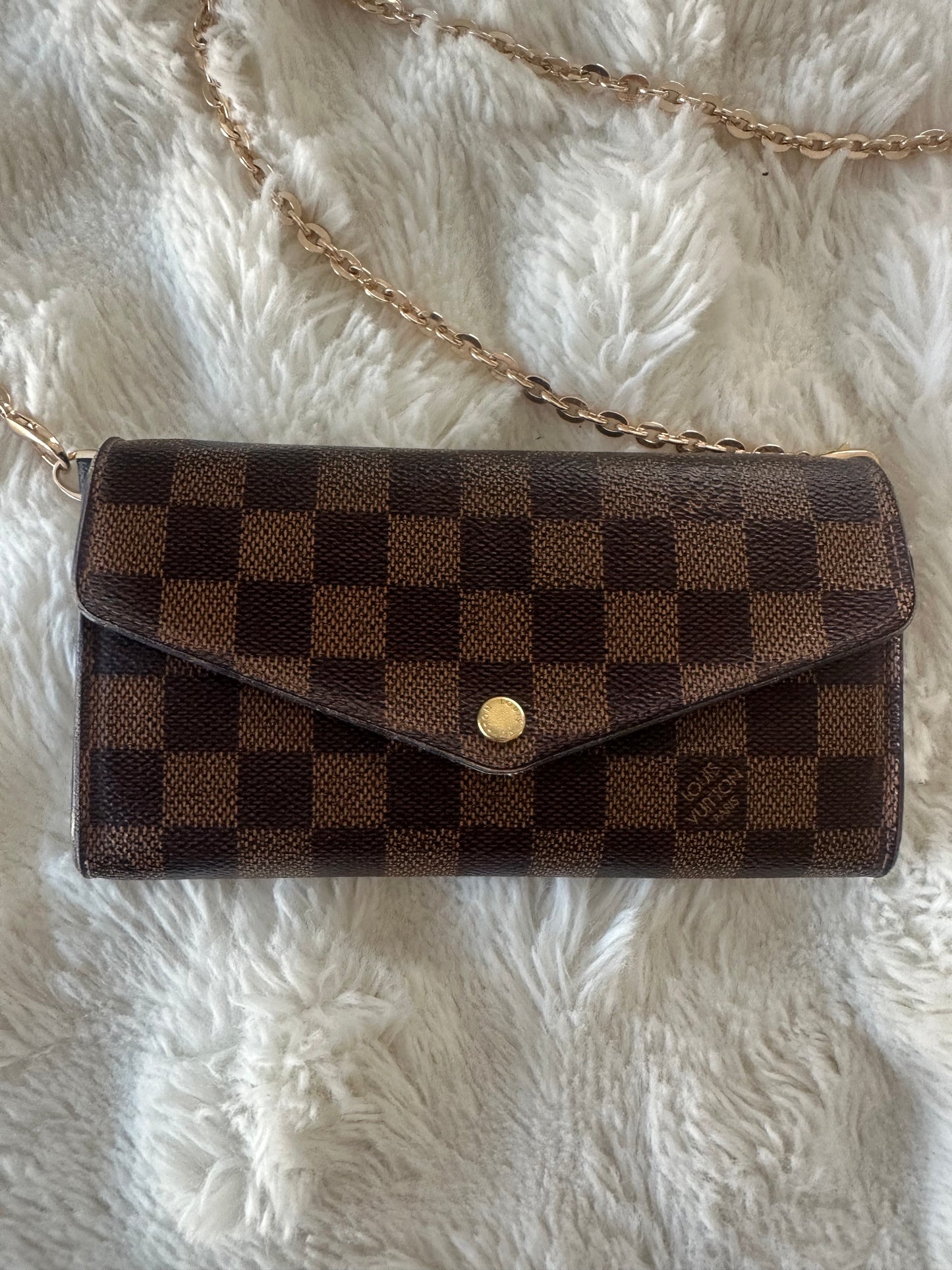 Louis Vuitton - Damier Ebene cross body wallet on chain