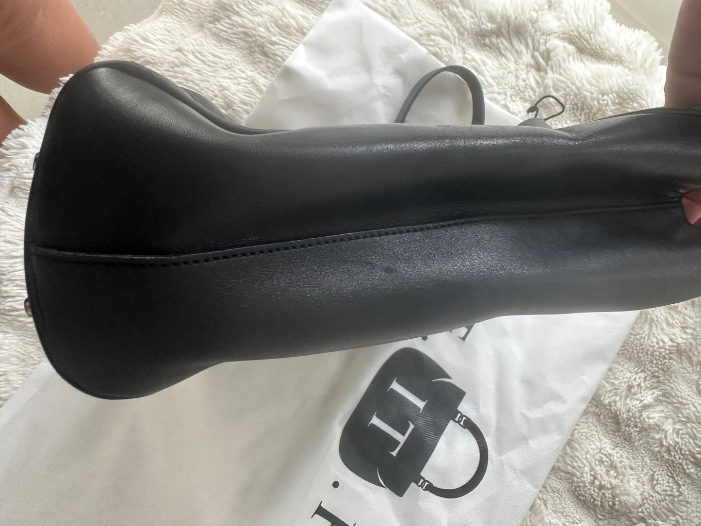 SAINT LAURENT - chevron leather Cassandra shopping tote