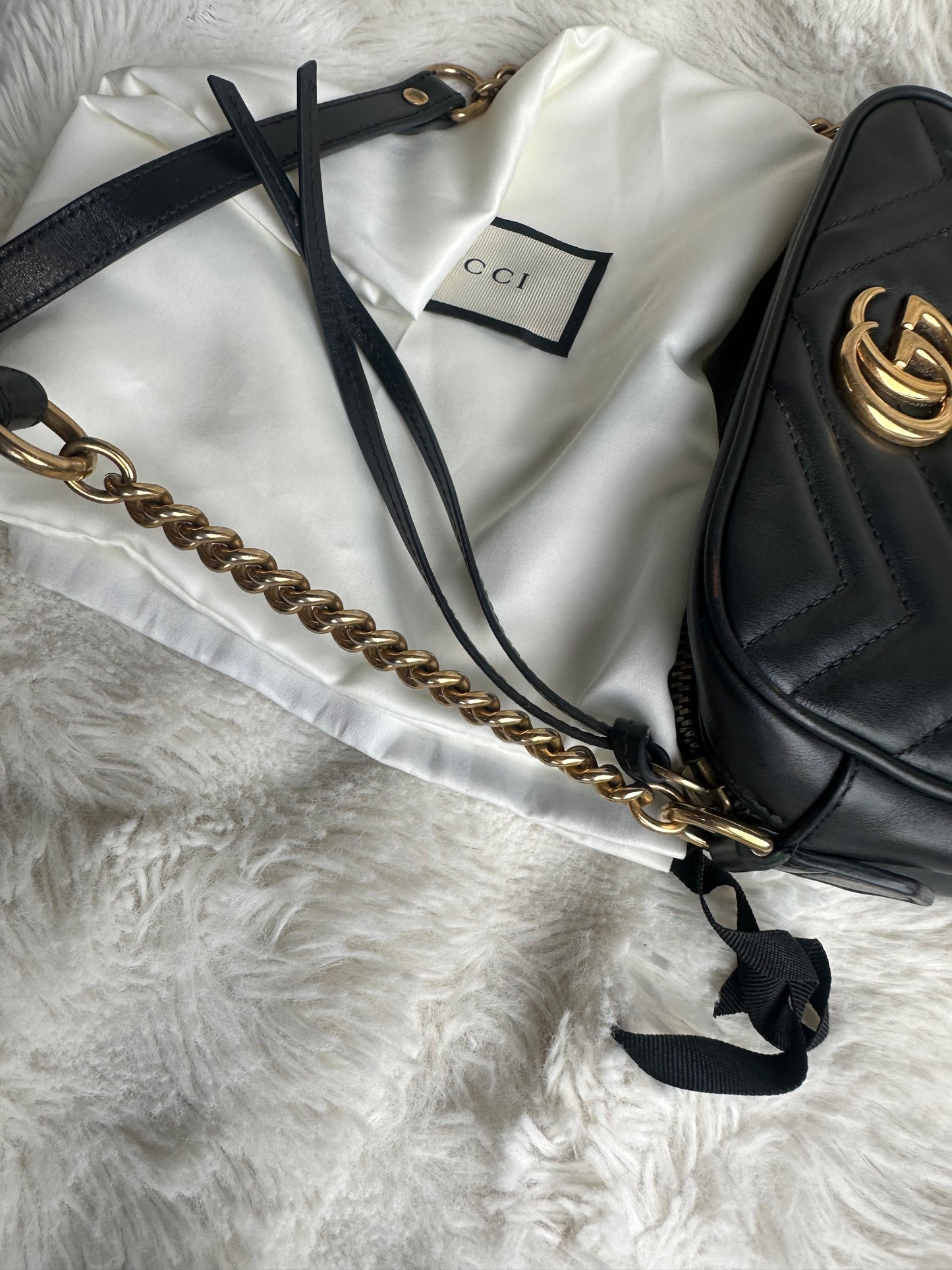 GUCCI GG Marmont Camera Bag Black