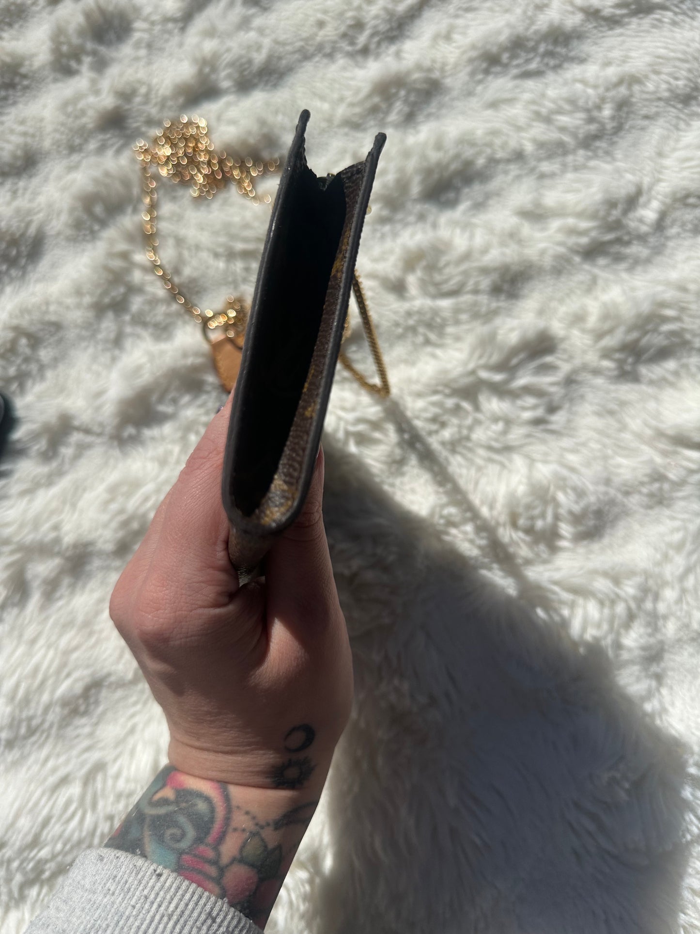 Louis Vuitton crossbody pochette Bag