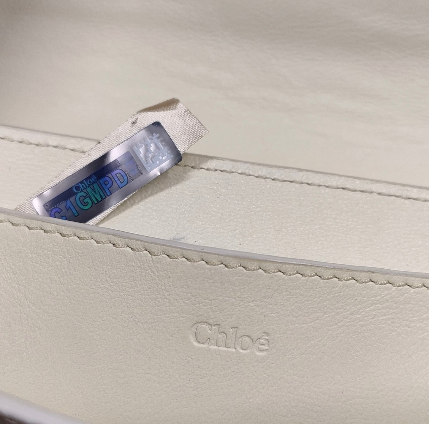 Chloe White leather and gold loop crossbody bag
