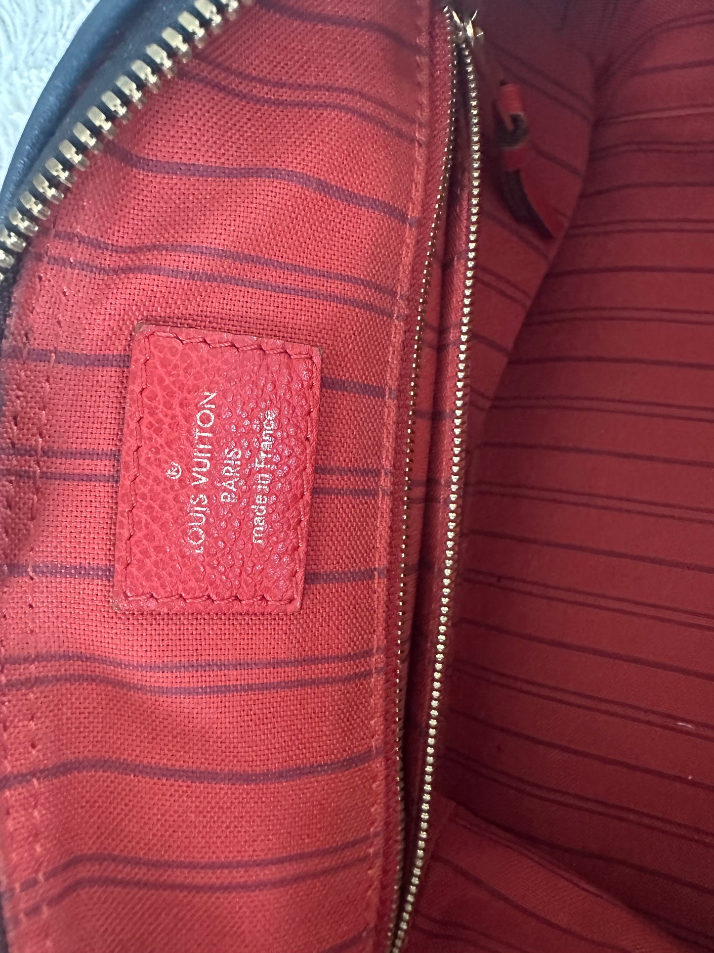 Black Louis Vuitton speedy
