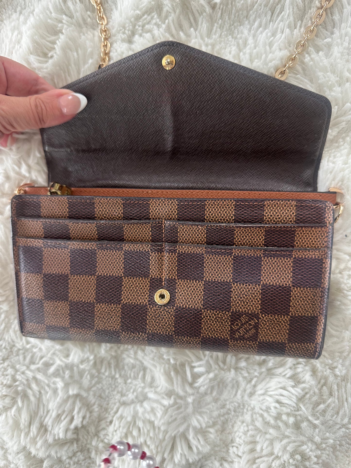 Louis Vuitton - Damier Ebene cross body wallet on chain
