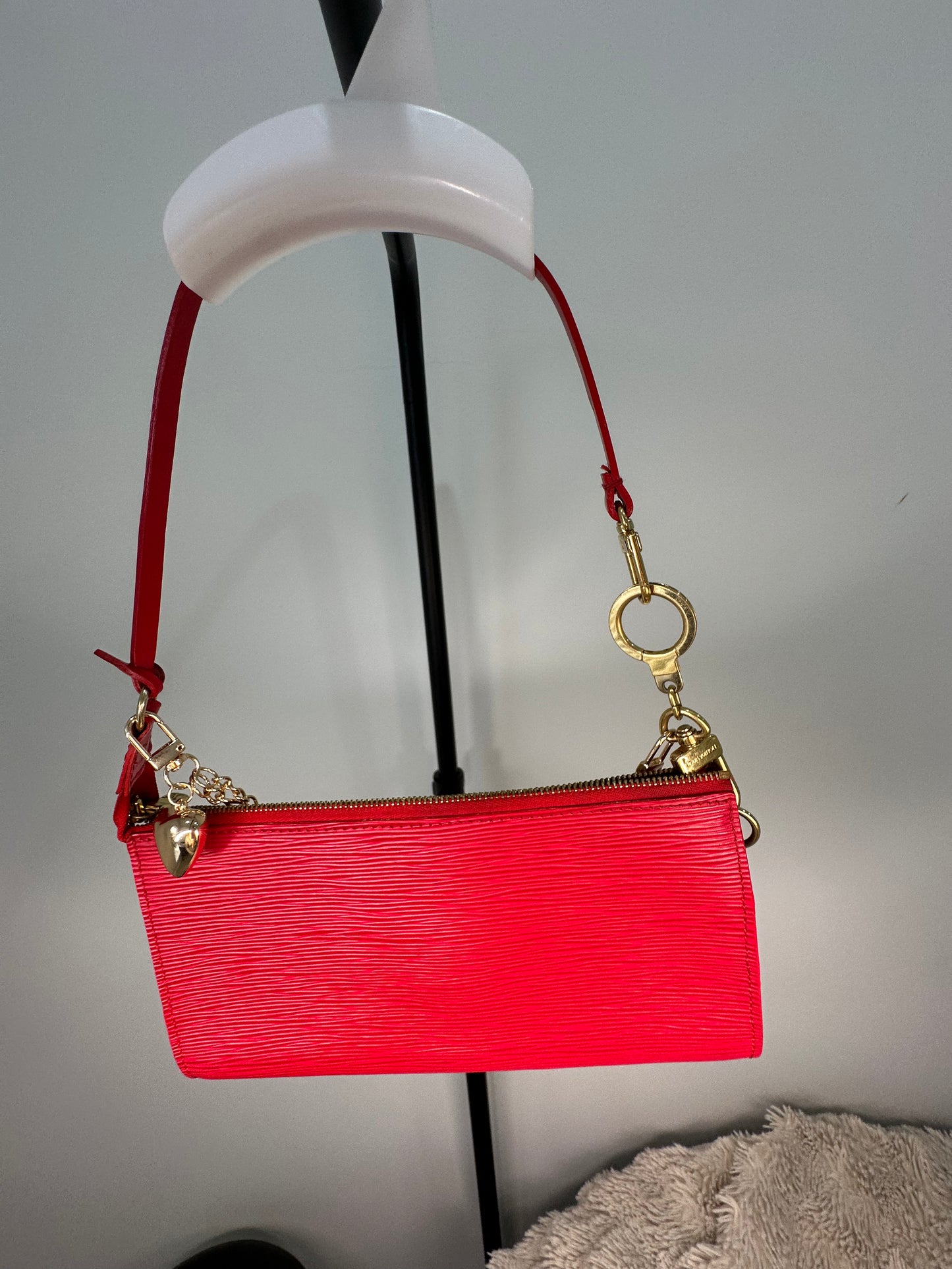 Louis Vuitton Epi Leather Pochette