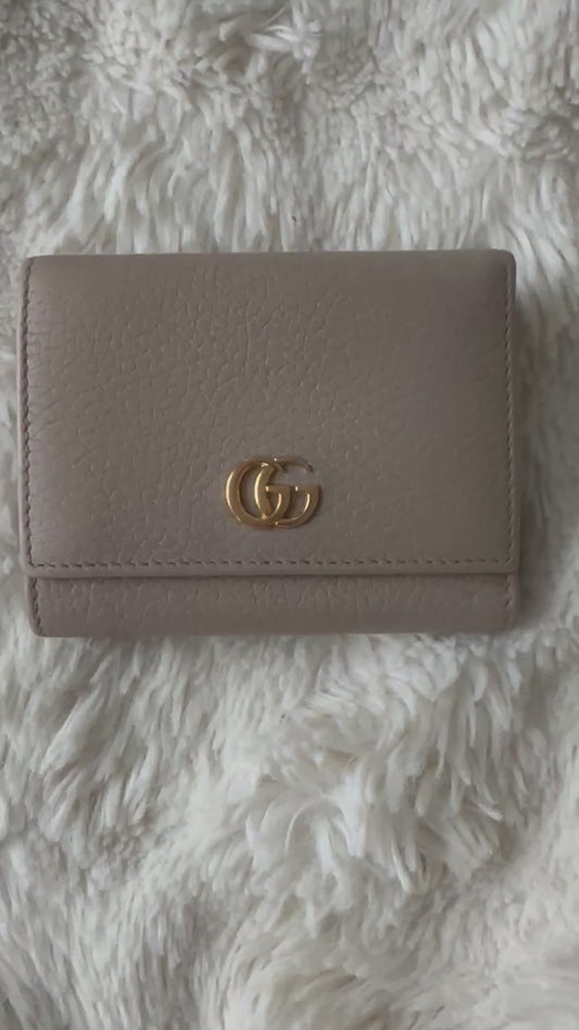 Gucci GG Bi fold Marmont Medium Wallet Beige